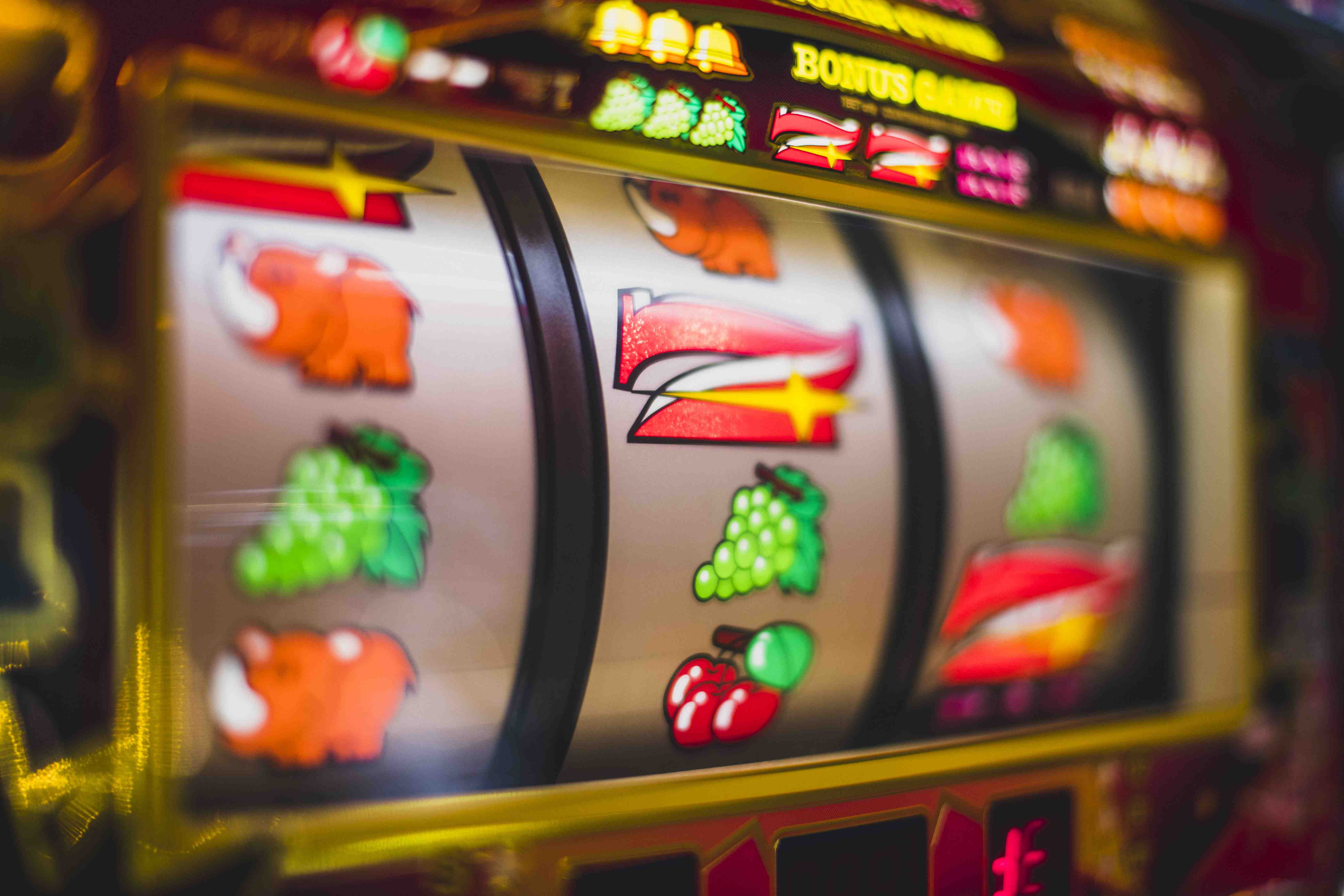 188 ph online slot games interface showing reels and jackpot titles on screen